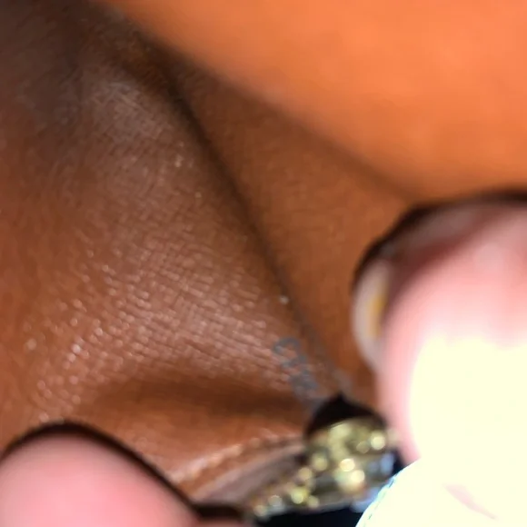 💥AUTHENTIC💥 Louis Vuitton Monogram Sarah Wallet - Picture 12 of 12